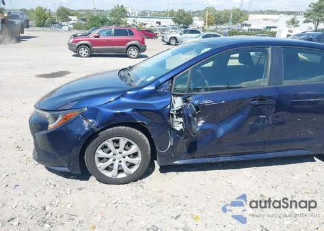 2022 Toyota Corolla Le z USA, uszkodzony, nr VIN JTDEPMAE1NJ197815